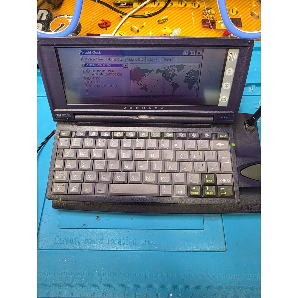 HP Hewlett Packard Jornada 690 + Dock - Clean - Boots up
